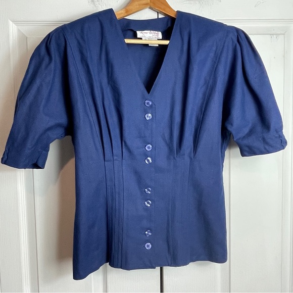 LINEN Button Down Top - Picture 2 of 16